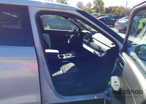 2024 Mitsubishi Outlander Se Black Edition W/Pano Roof z USA, uszkodzony, nr VIN JA4J4VA89RZ066401